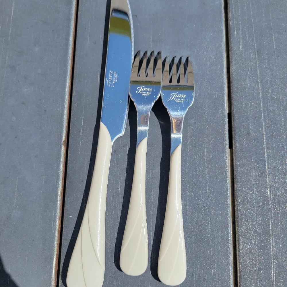 Fiesta Pearl Gray Flatware ~ Knife & 2 Small Forks ~ Retired Swirl ~ Post 86